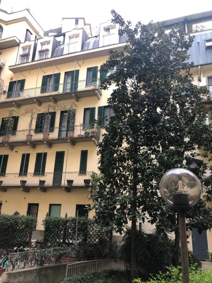 Elegante Stanza Nel Cuore Di Porta Venezia A Milano Milão Exterior foto